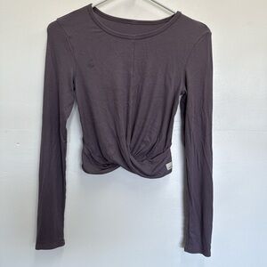 Vuori Long-Sleeve Cove Twist Tee
